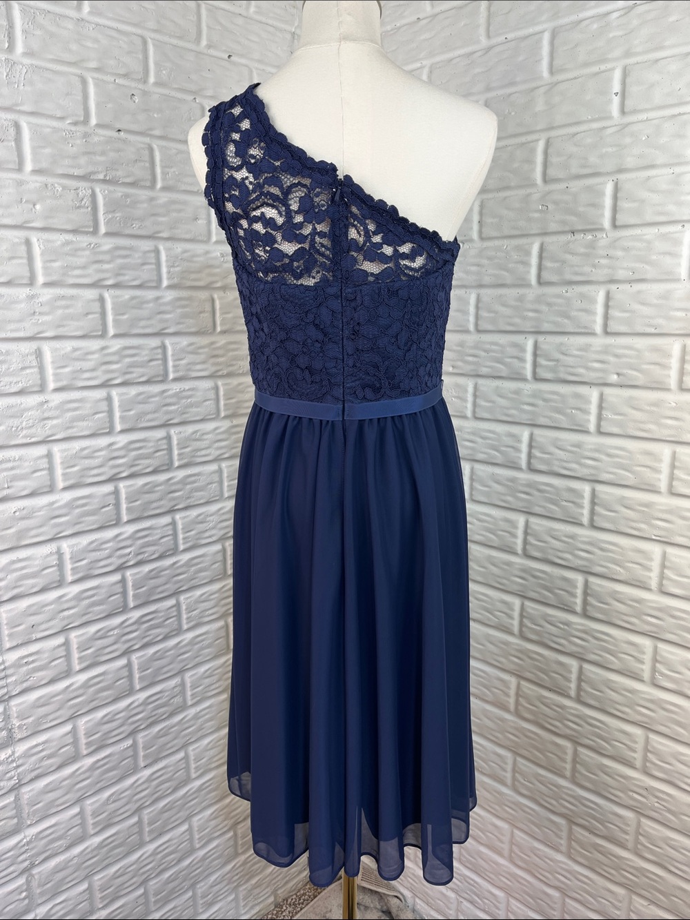 DAVID’S BRIDAL ONE SHOULDER MARINE NAVY LACE SHORT BRIDESMAID DRESS LINED SZ 8 - Picture 7 of 14